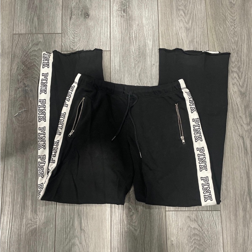 PINK Victoria’s Secret black sweatpants